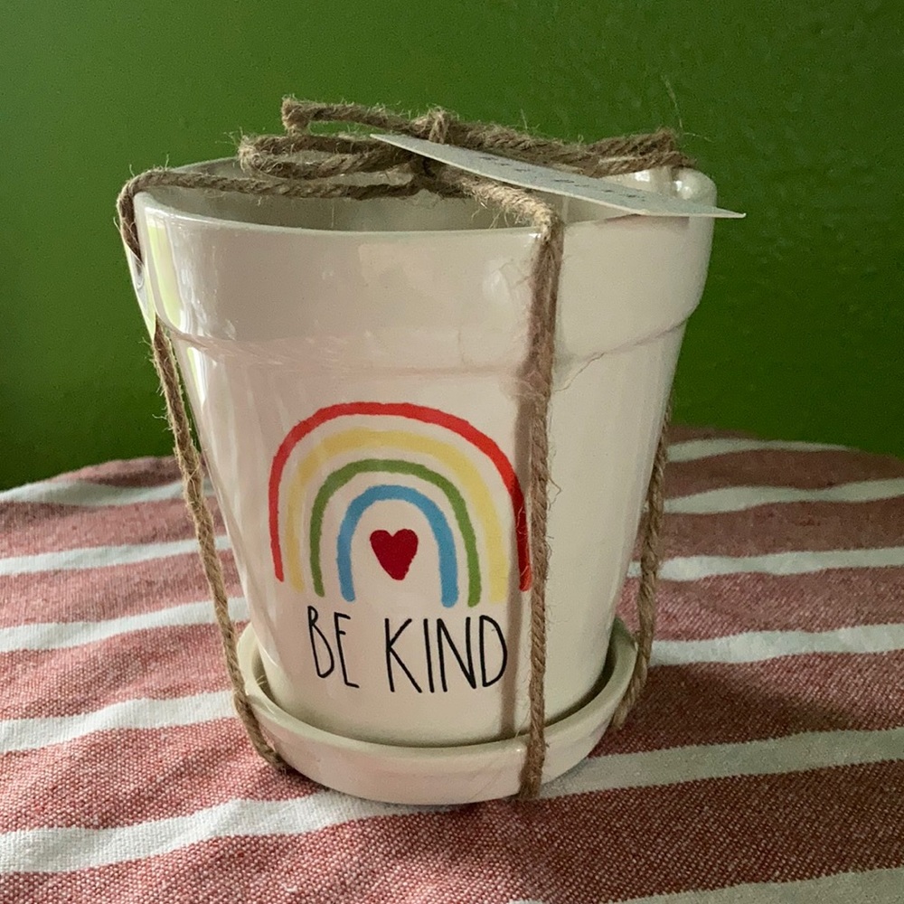 Rae Dunn Be Kind Planter